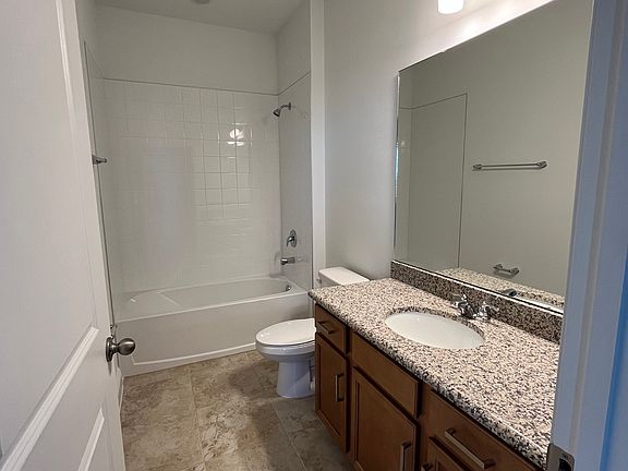 5th image of 2088 Axel St