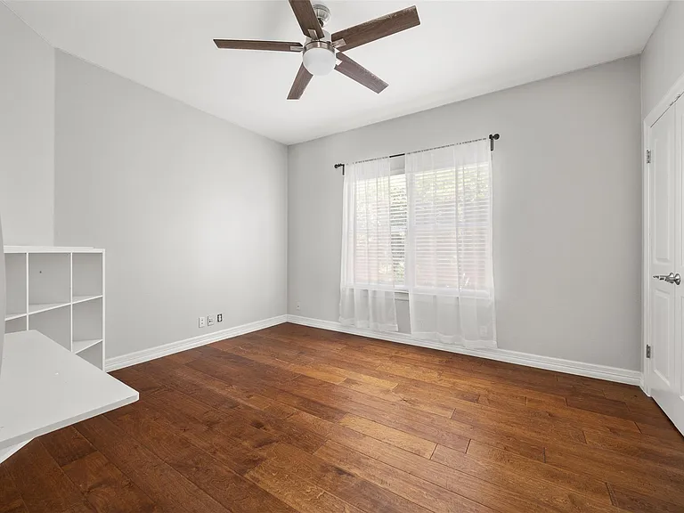 9300 Simmons Rd — Photo 8