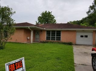 715 Sherrill St, Orange, TX 77630