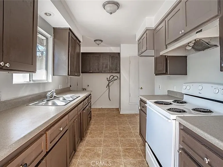 41517 Marine Dr — Photo 8