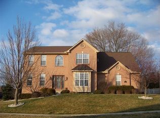 138 Crown Point Dr, Centerville, OH