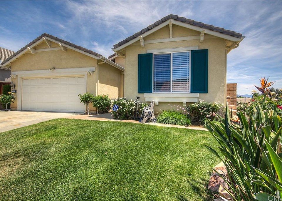 1st image of 370 Cabrera Dr