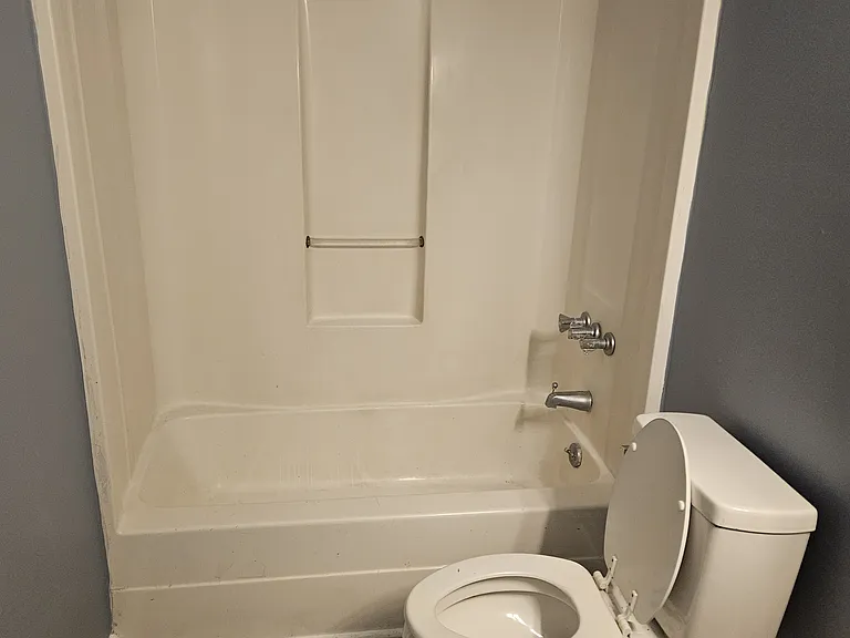 244 Calhoun St #B — Photo 5