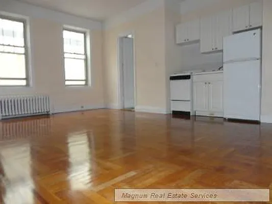 Rented by Magnum Realty Holdings, LLC | media 5