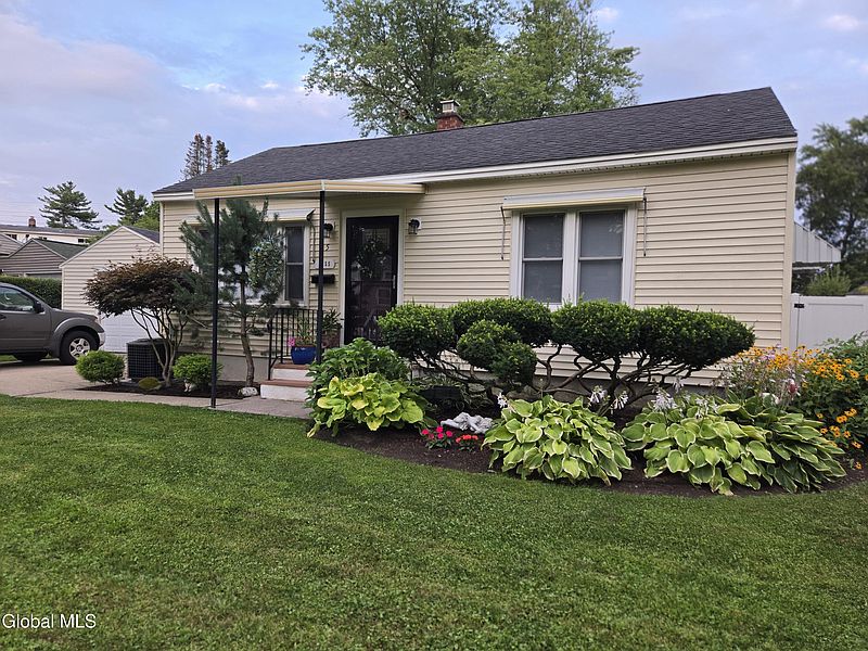 2nd image of 75 Shirley Drive
