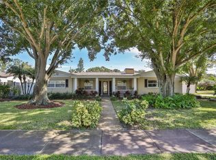 1623 Indian Rocks Rd, Belleair, FL 33756