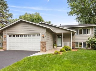5664 Turtle Lake Rd, Shoreview, MN 55126