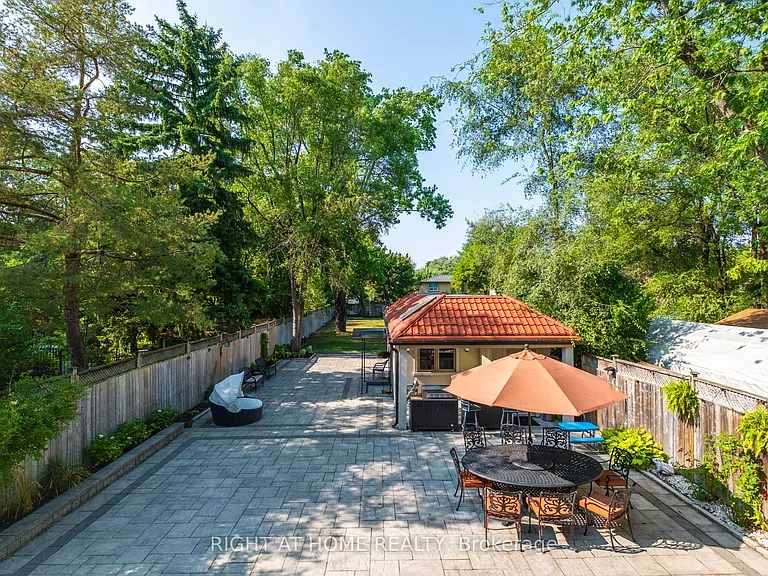 316 Churchill Ave — Photo 40