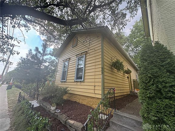 4th image of 609 Hickory St