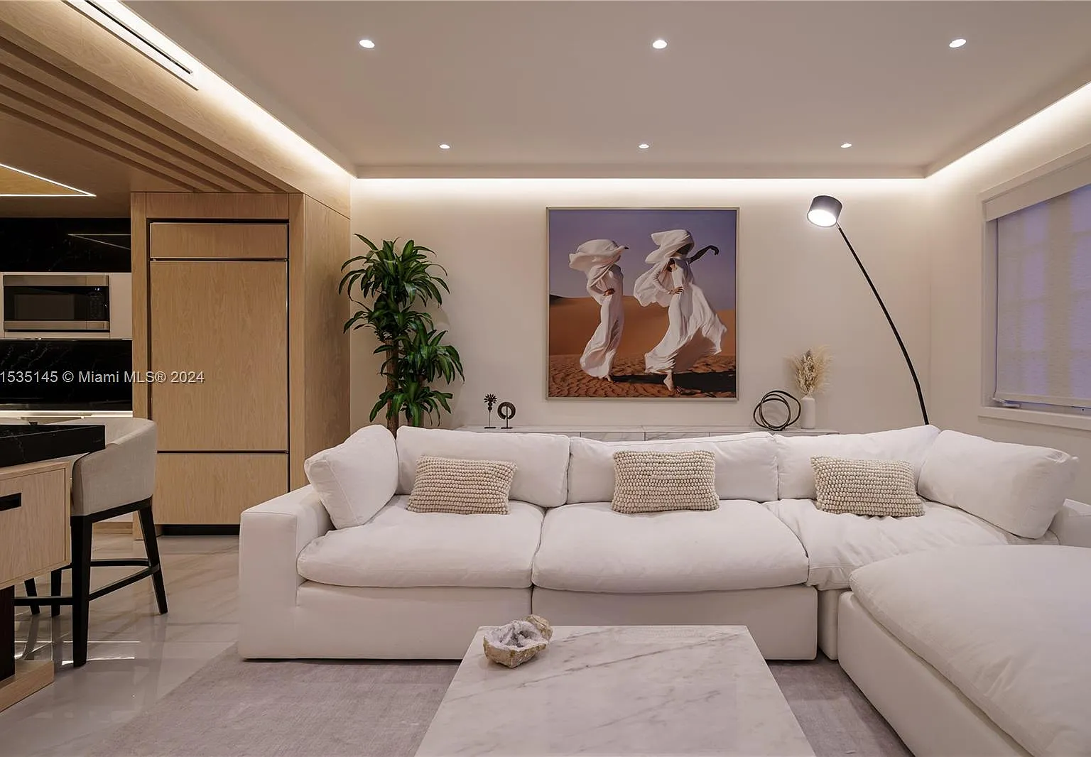 Seaside Condo — Photo 2
