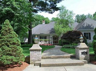 8 Kings Row, Cumberland, RI 02864