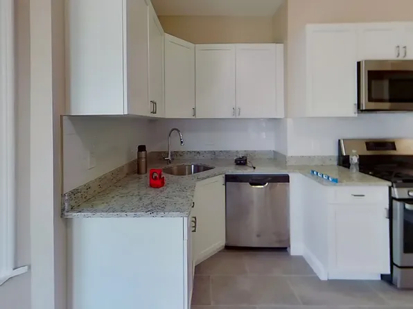 119 George St, Roxbury, MA