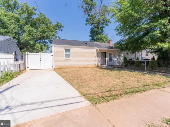 7606 Oxman Rd, Landover, MD 20785