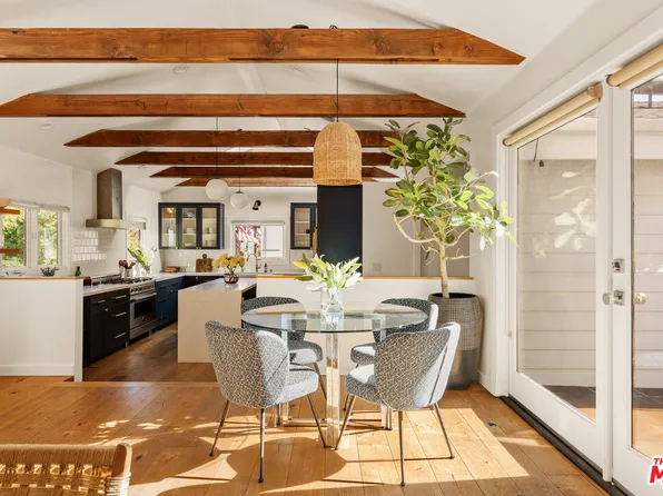 8556 Ridpath Dr, Los Angeles, CA 90046