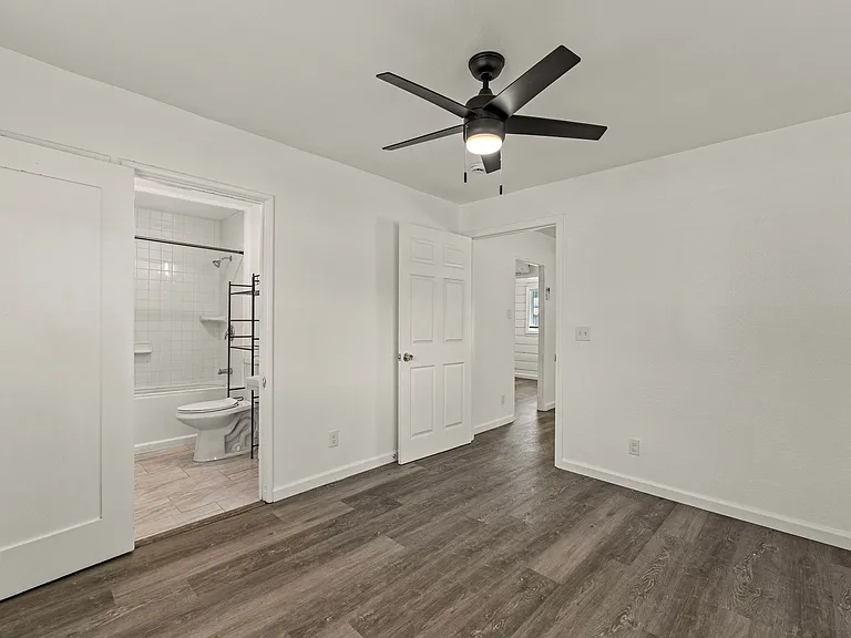 206 Townsend St — Photo 6