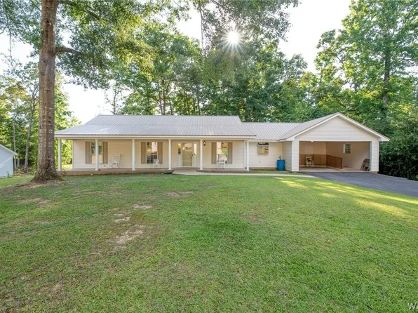 902 7th St NW, Reform, AL 35481