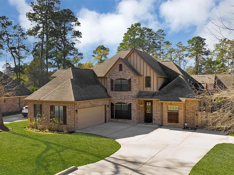 536 Stephen F Austin Dr — Photo 3
