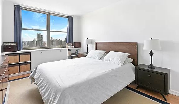 4th image of 301 E 79th St APT 35G