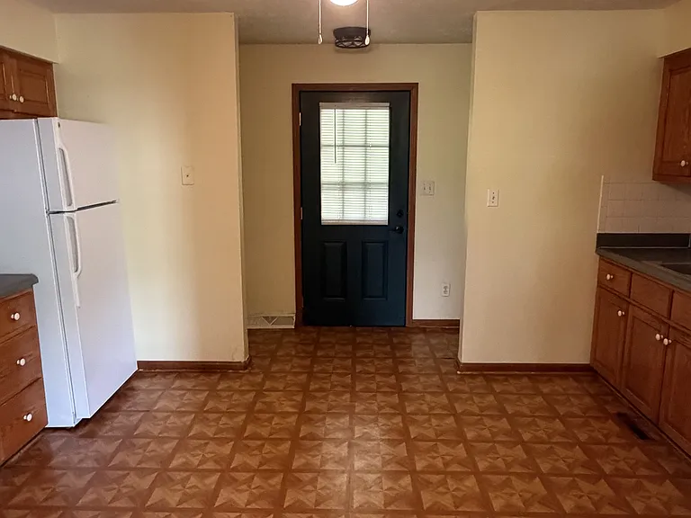 74 S Heather Ln #A — Photo 5