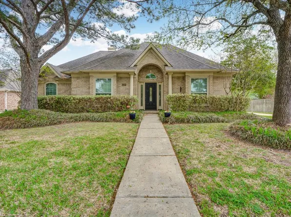 2207 Greenway Village Dr, Katy, TX 77494