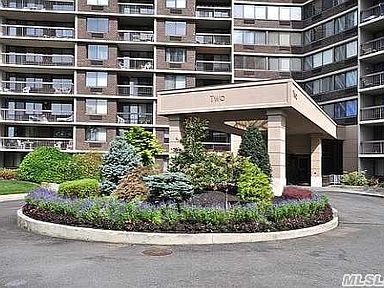 2 Bay Club Dr Apt 20a Bayside Ny 11360 Zillow