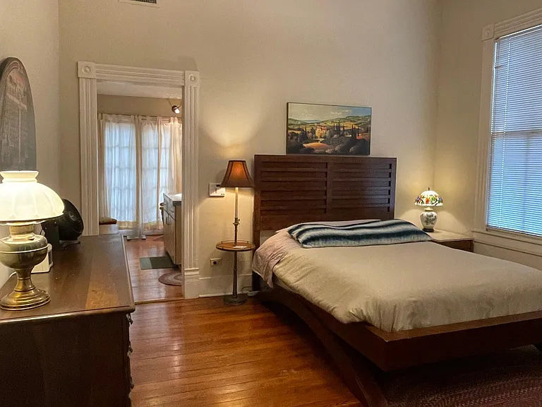 321 Stieren St — Photo 1