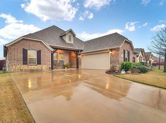 2nd image of 2744 Elmwood Dr