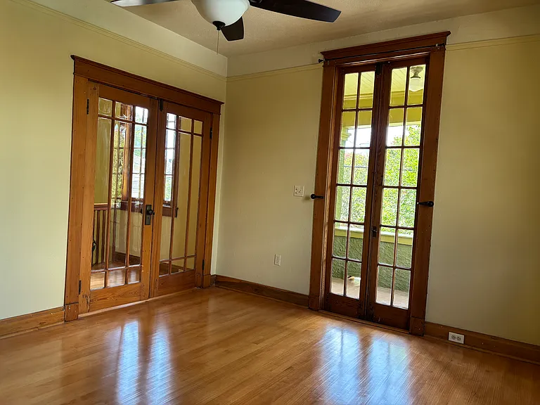 2225 Dante St — Photo 4