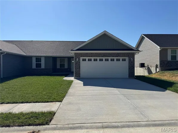270 Railroad St, Moscow Mills, MO 63362
