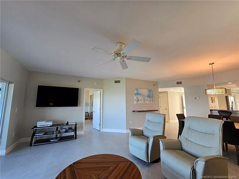 185 NE Edgewater Dr #5105 — Photo 10