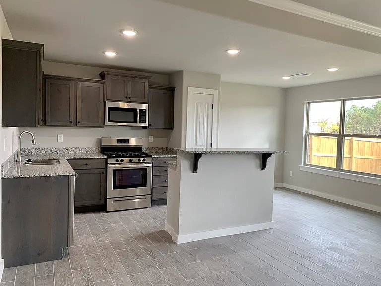 451 Red Robin St — Photo 7
