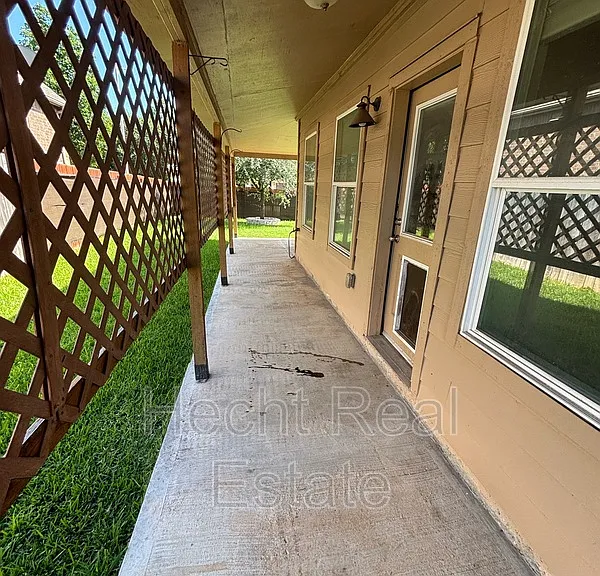 9209 Sawyer Fay Ln — Photo 21