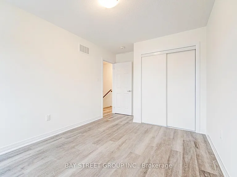 149 Wilmot Rd N — Photo 25