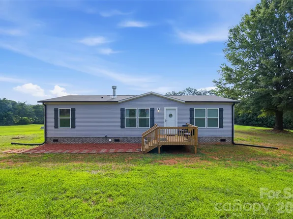 3906 Hollis Rd, Ellenboro, NC 28040