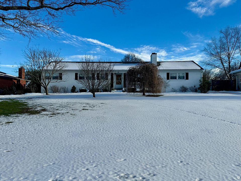 1st image of 210 Idle Hour Dr