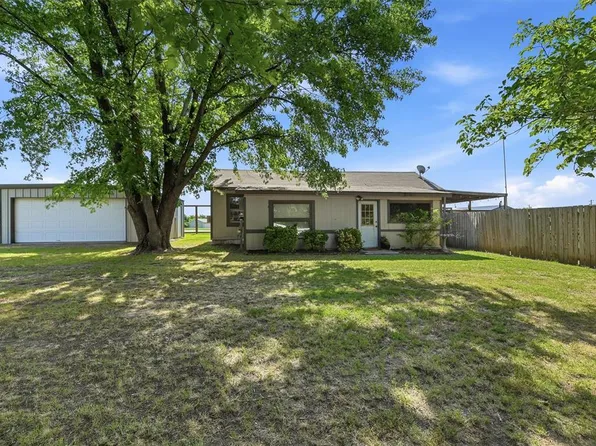 8827 Jay St, Kingston, OK 73439