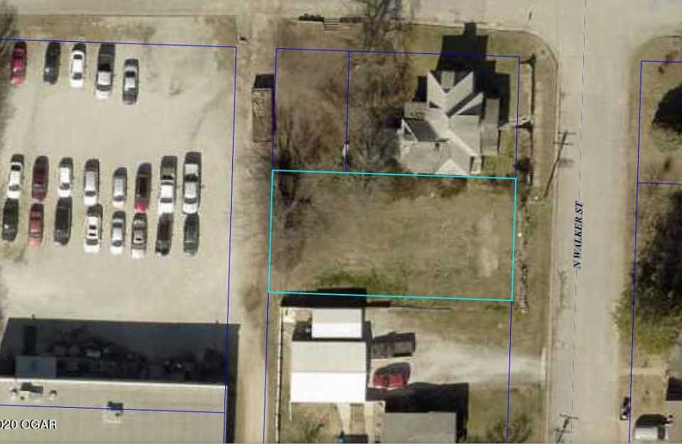 2nd image of 420 N Walker St