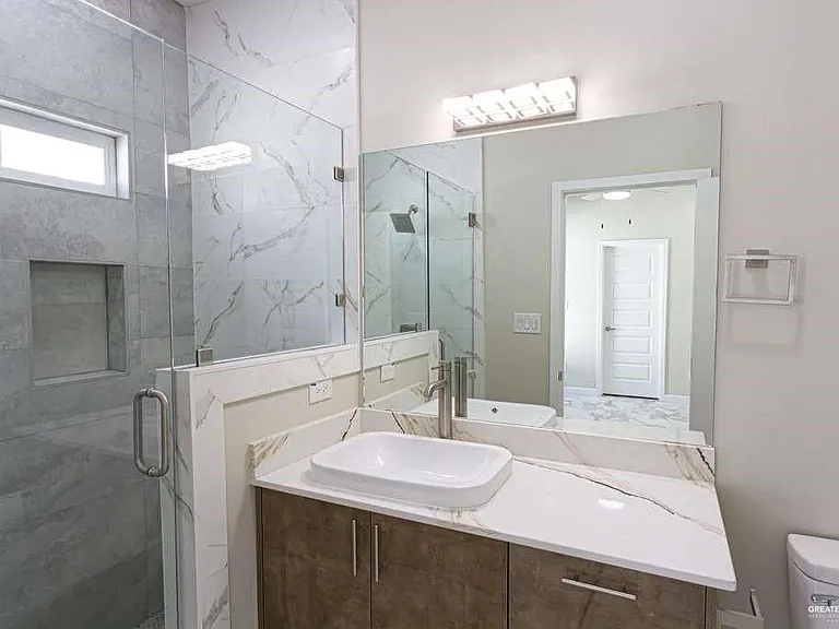 601 N Emerald Ave — Photo 14