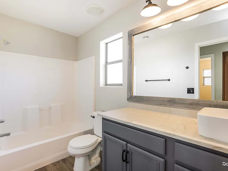 9314 W Williams St — Photo 10