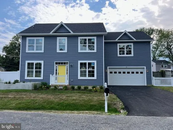 704 Londontown Rd, Edgewater, MD 21037