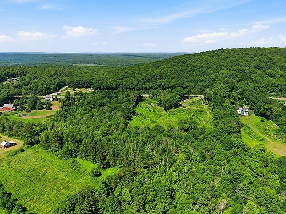 3rd image of 108 Mountain Rd