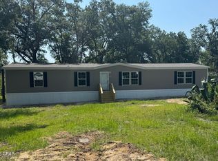 2182 Lovers Ln, Grand Ridge, FL 32442