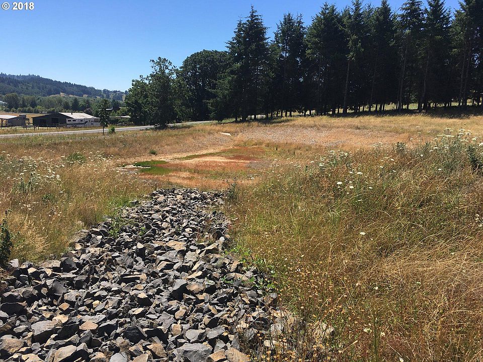 2nd image of 5 Water Ln