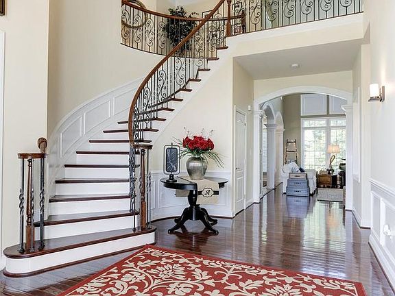 3rd image of 43985 Indian Fields Ct