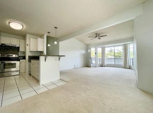 500 Mananai Pl #17S, Honolulu, HI 96818