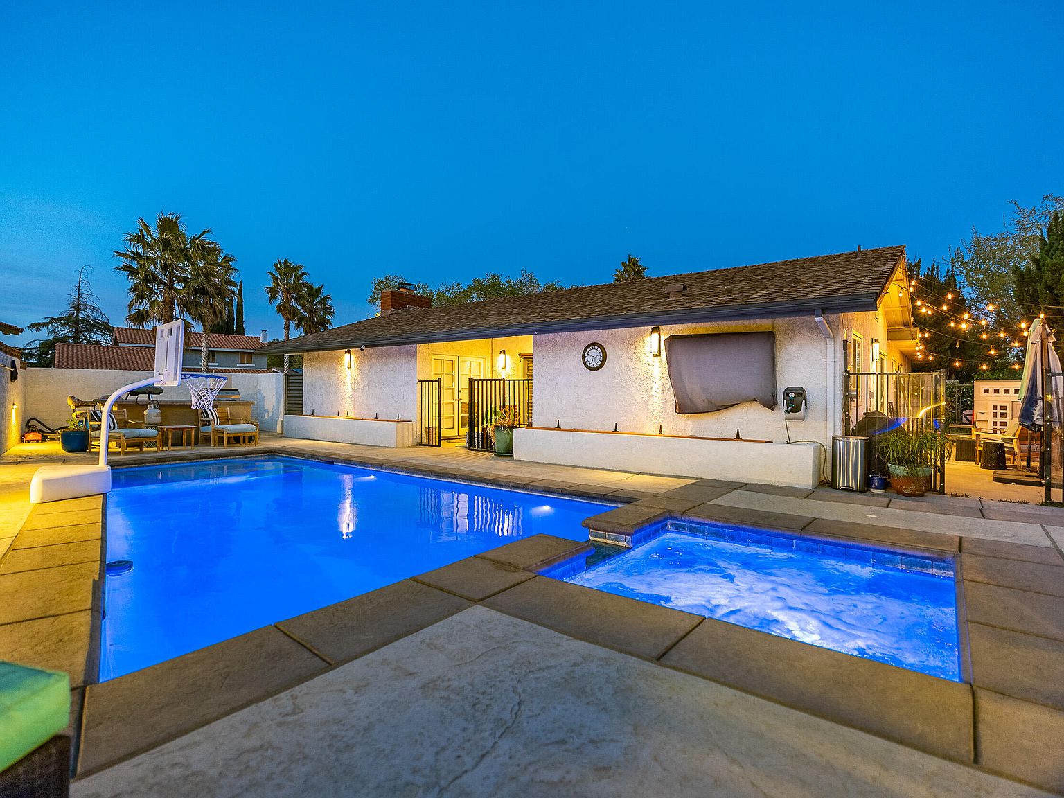 624 Fantasy St, Palmdale, CA 93551 Zillow