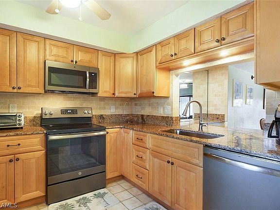 5th image of 3732 SE 12th Ave APT 201-B