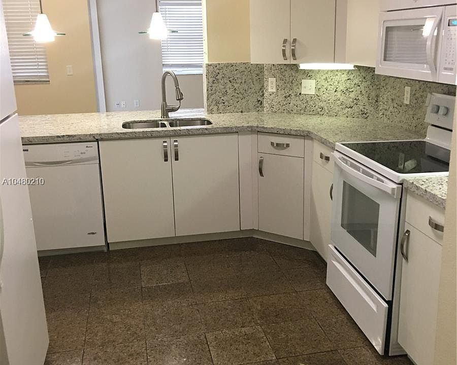 1st image of 3215 NE 184th St APT 14111