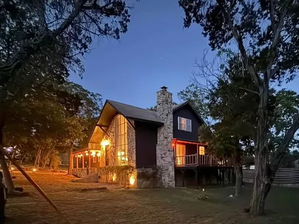 615 Tanglewood Ln, Kerrville, TX 78028