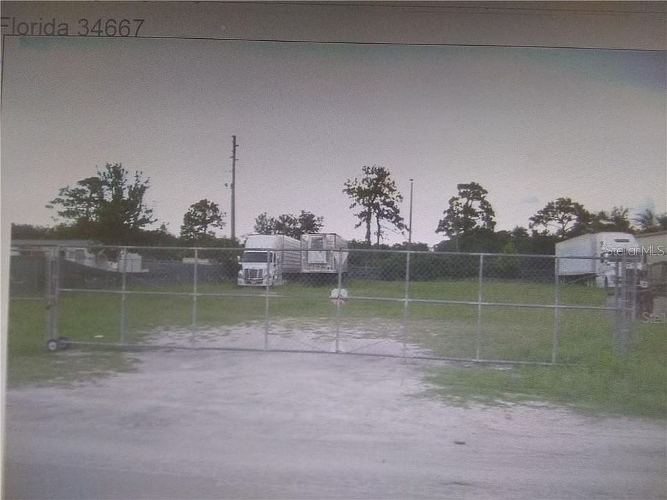 1st image of Arcola Ave